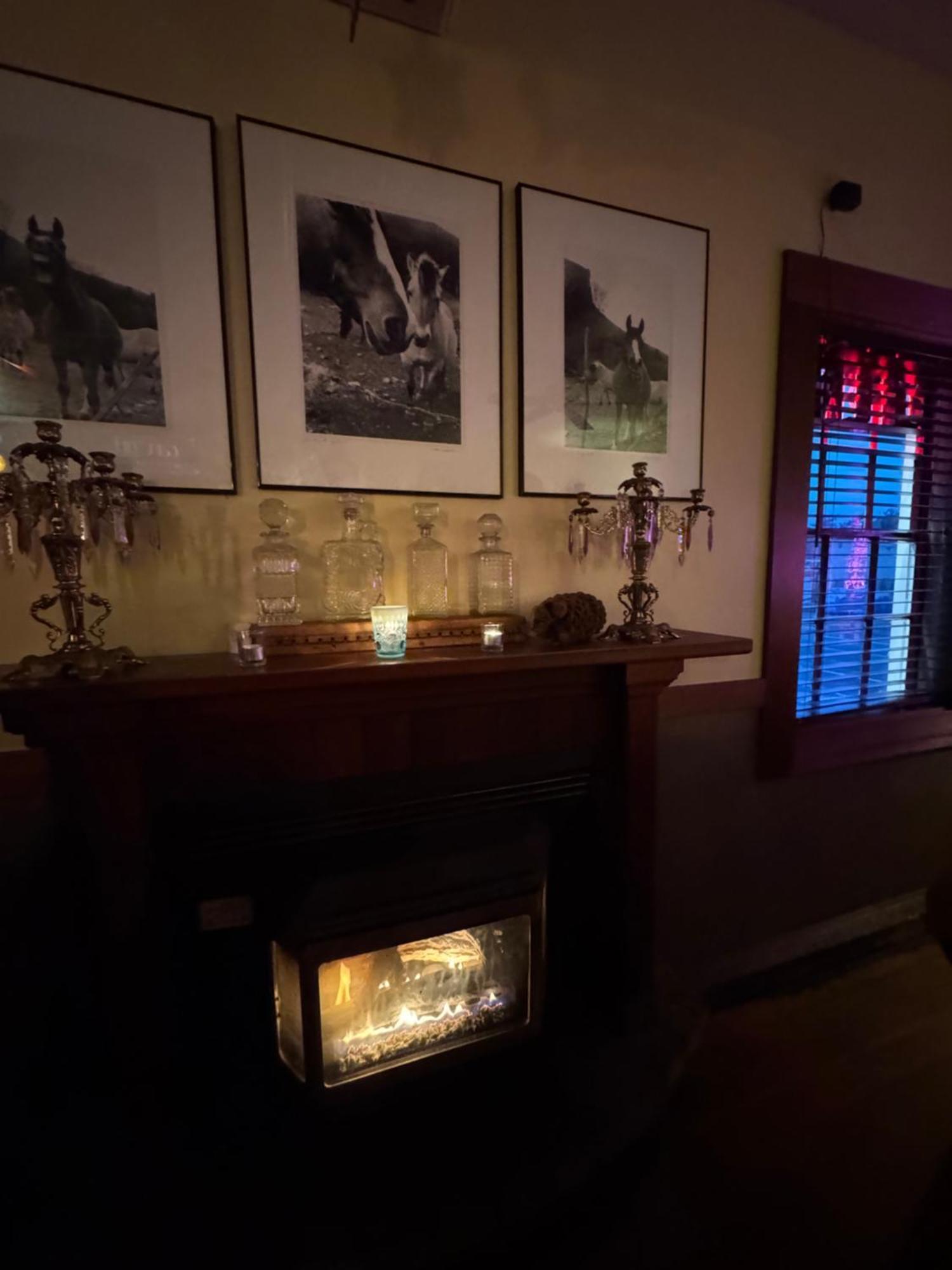 Valley Ford Hotel Екстериор снимка