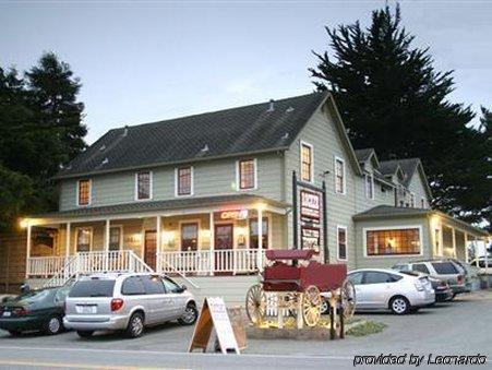 Valley Ford Hotel Екстериор снимка